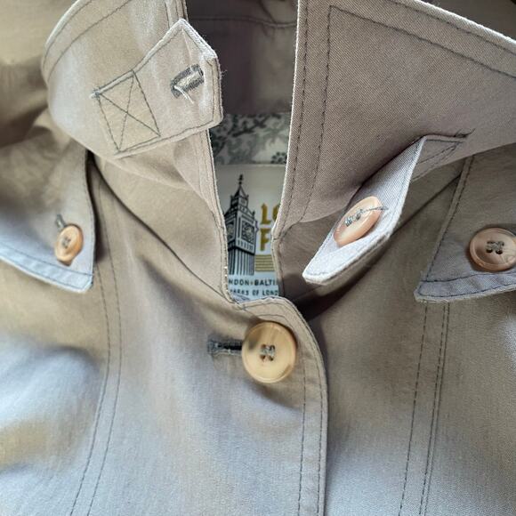 🔥Vintage London Fog USA ACTWU Classic Hooded Belted Trench Coat Floral Lined 10 - Picture 11 of 15